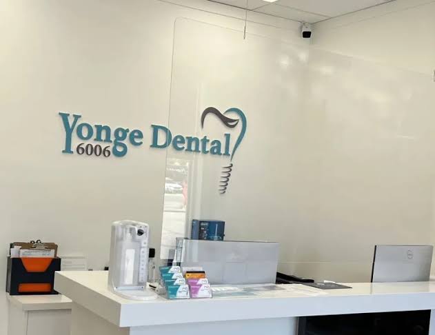 6006 Yonge Dental in Yonge & Cummer, Newtonbrook