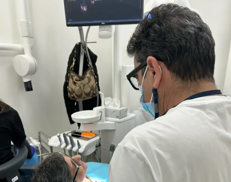 AP Dental in Bathurst & Sheppard